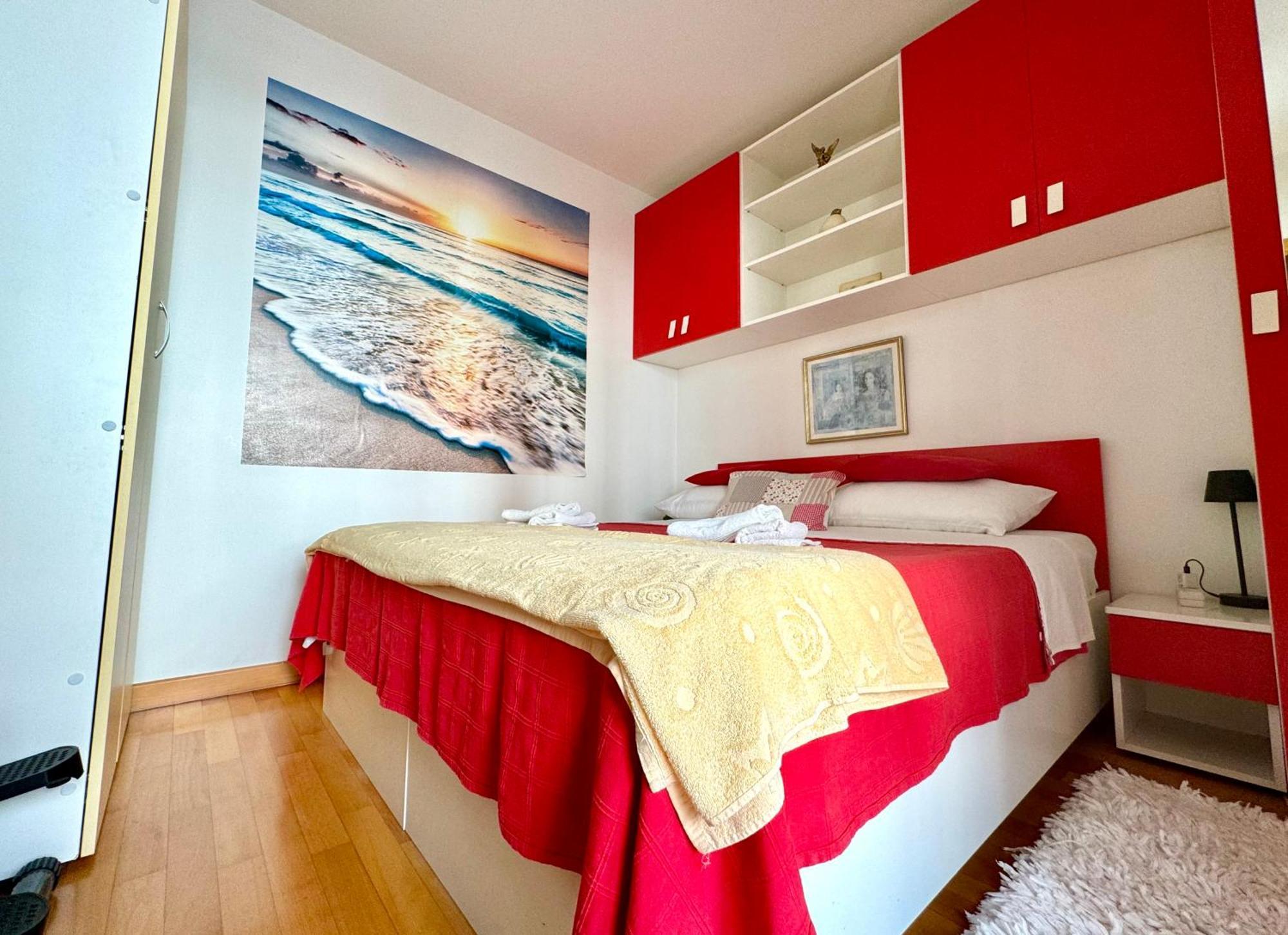 Renovated Center Roberto Apartment